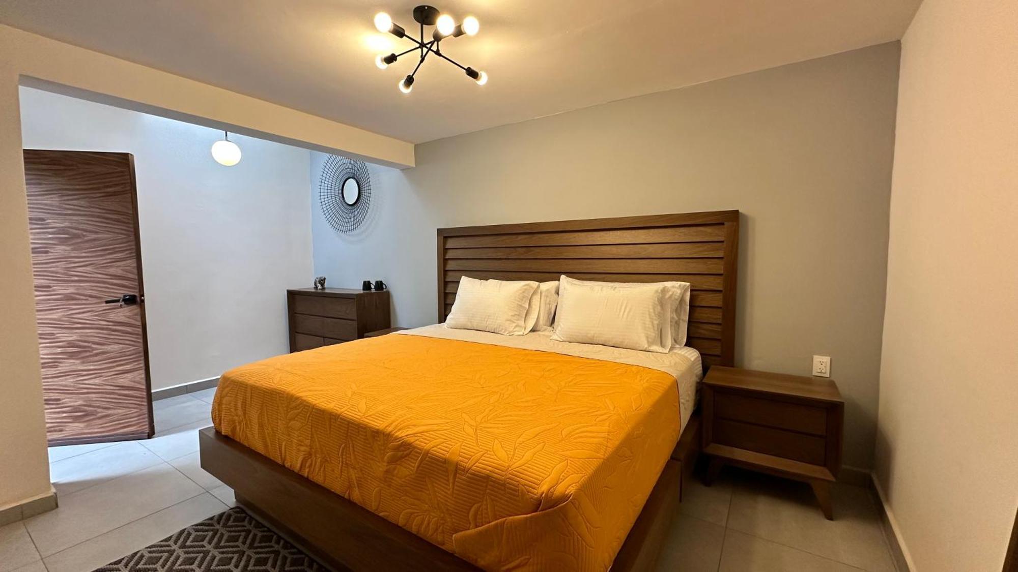 Hotel Boutique Villa Escondida, A Pasos De Lo Mejor En Tlaquepaque Екстер'єр фото
